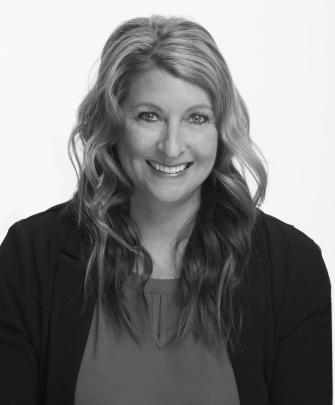 Erika Thomas BW